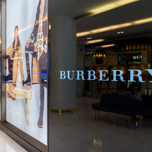 Burberry สุดยอดแบรนด์ Luxury ระดับโลก 